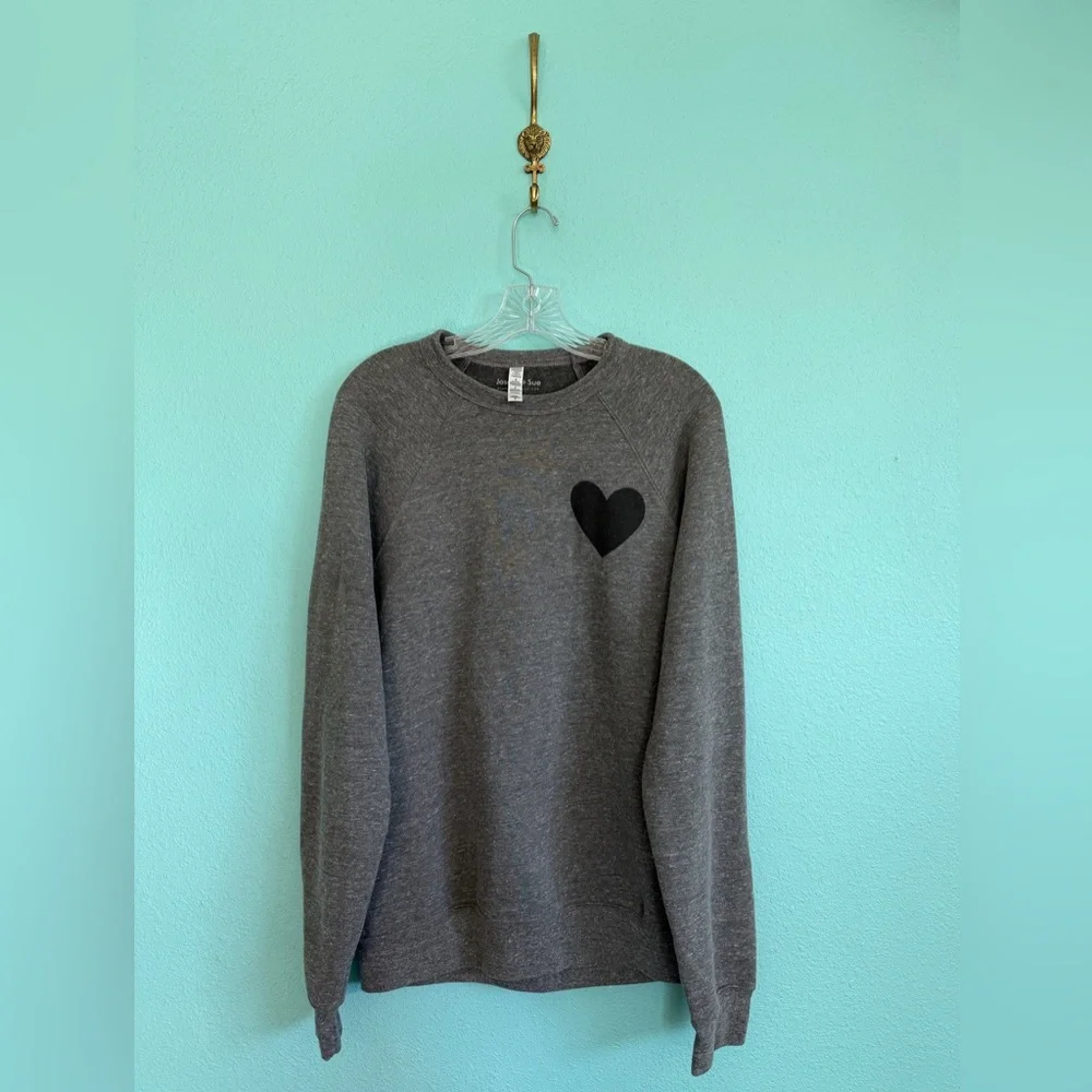 ♥️ Joseph+Sue Have a Heart "Pocket" Print Sweater II, Dark Gray - Picture 2 of 7